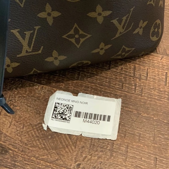 Authentic Louis Vuitton NéoNoé MM - Picture 7 of 9